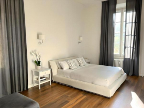 Santa Rosa Florence Apartments 3 Bedrooms - Private Parking